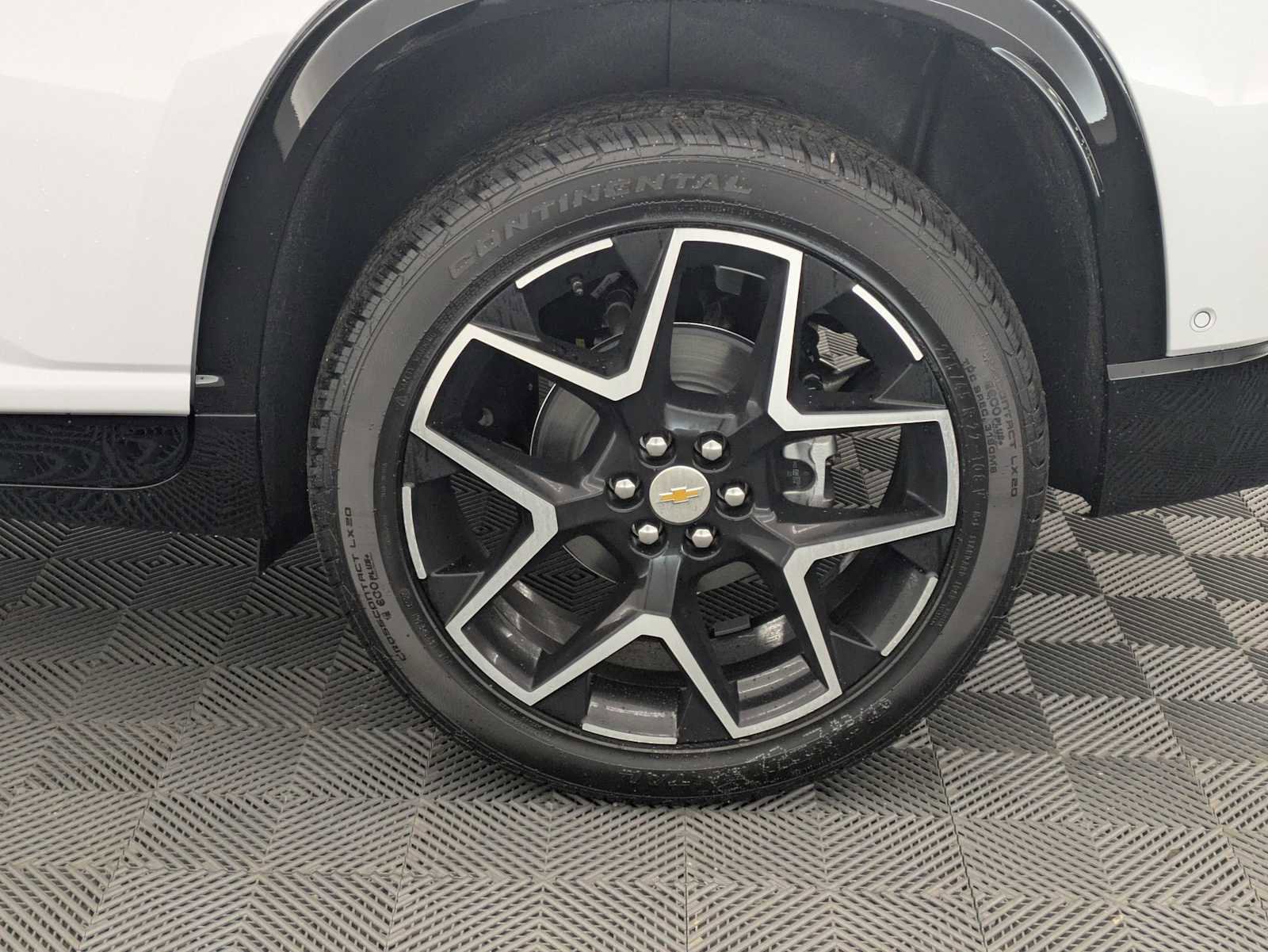 New 2026 Chevrolet Traverse High Country image 14