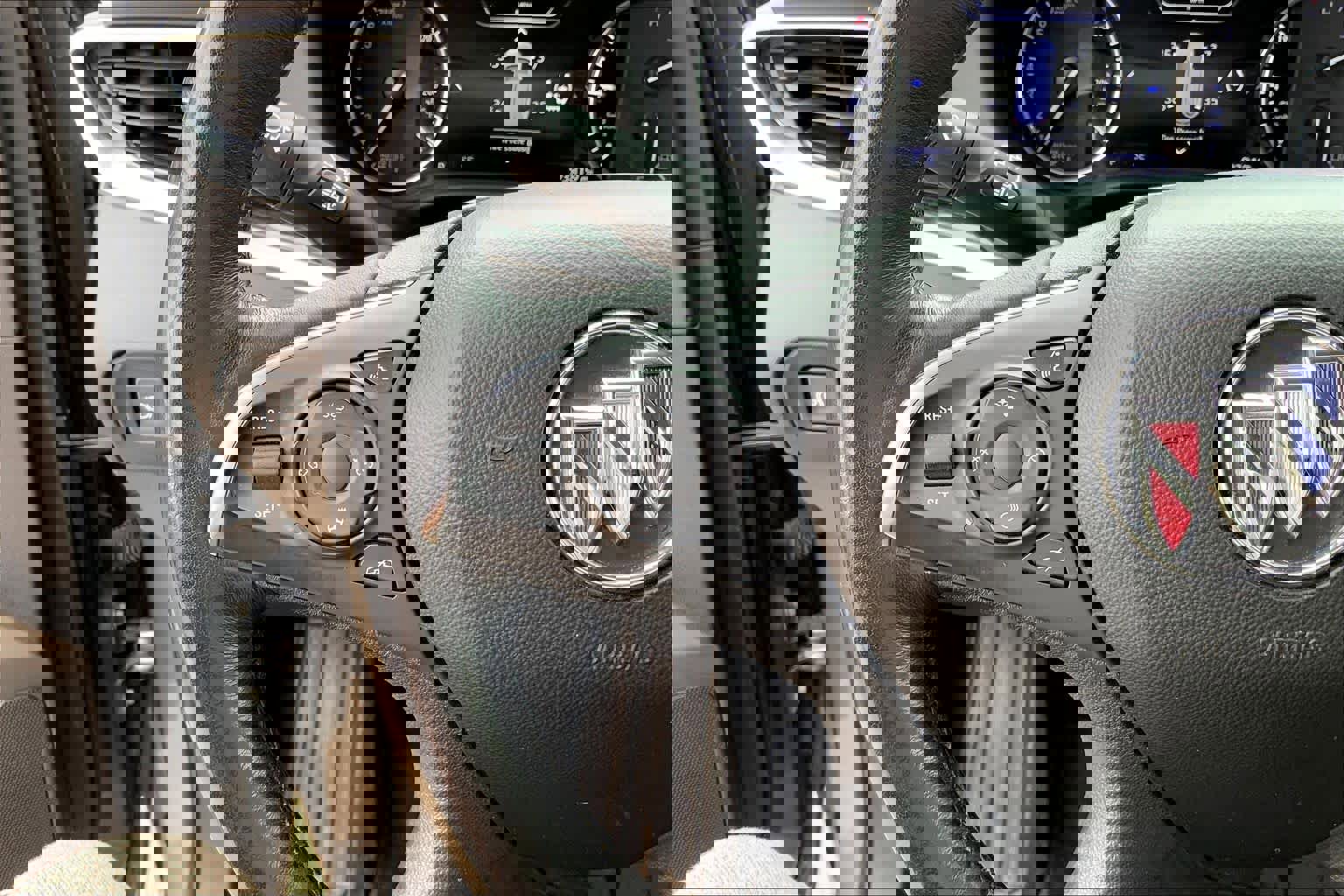 Used 2020 Buick Enclave Avenir w/ Avenir Technology Package image 23