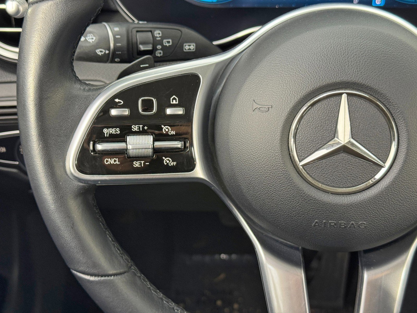 Used 2021 Mercedes-Benz GLC 300 image 20