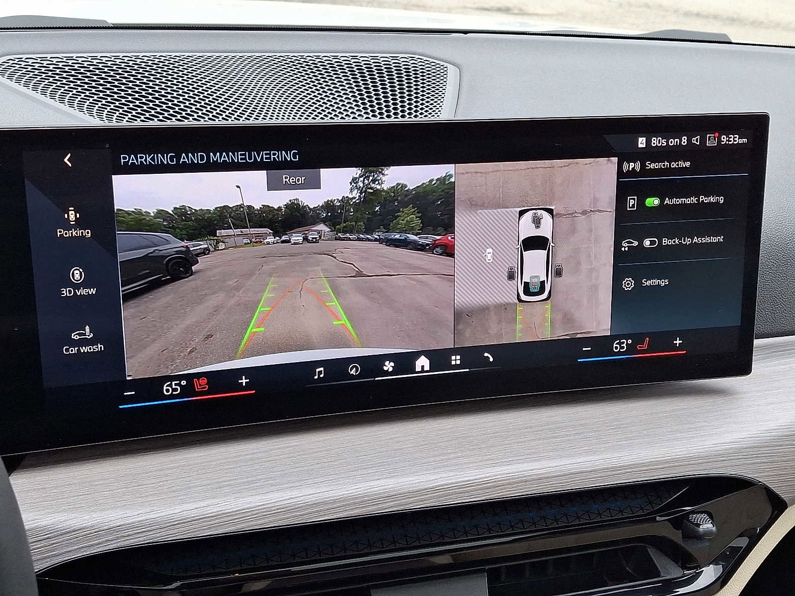 Used 2025 BMW i4 eDrive40 w/ Premium Package image 19