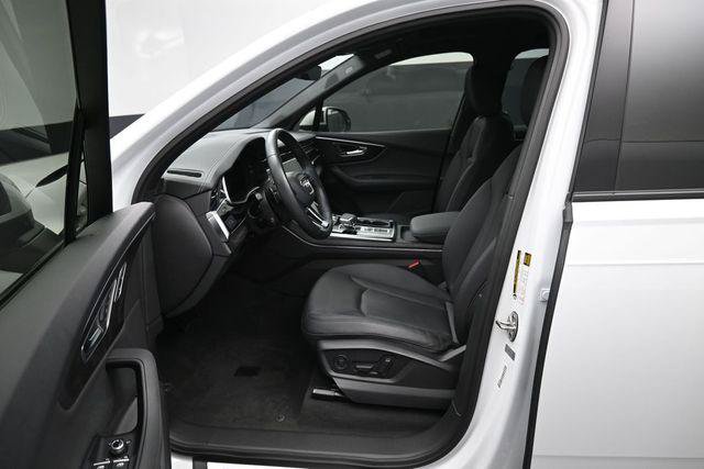Used 2023 Audi Q7 2.0T Premium Plus w/ Premium Plus Package AWD/4WD image 9