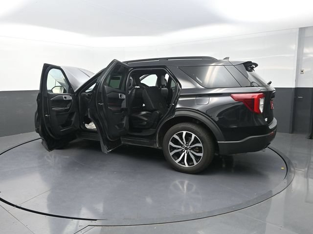 Used 2022 Ford Explorer ST-Line AWD/4WD image 43