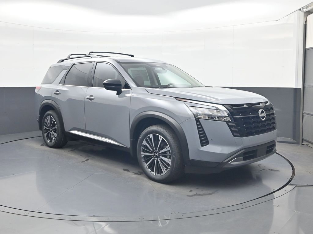 New 2026 Nissan Pathfinder Platinum image 1