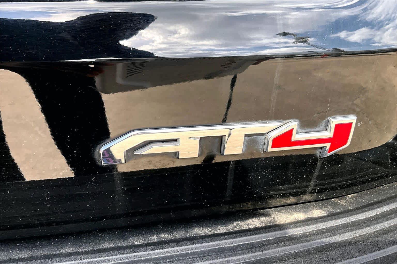 Used 2022 GMC Yukon XL AT4 AWD/4WD image 10