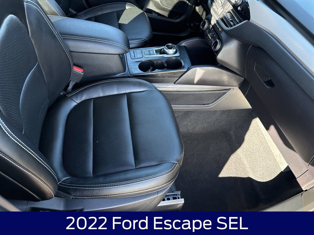 Used 2022 Ford Escape SEL image 13