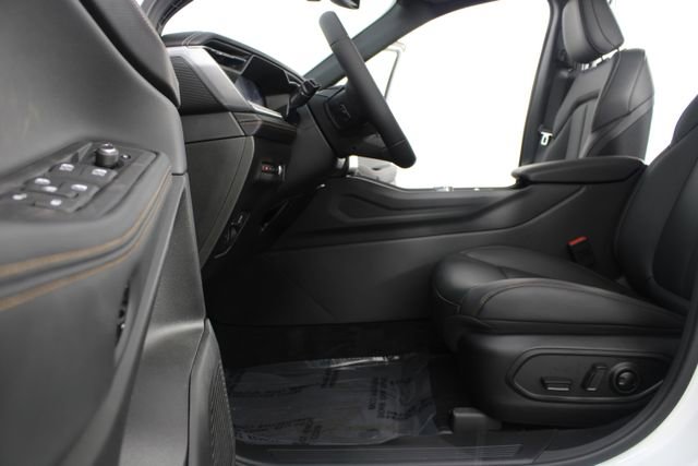 New 2026 Jeep Cherokee Limited image 16