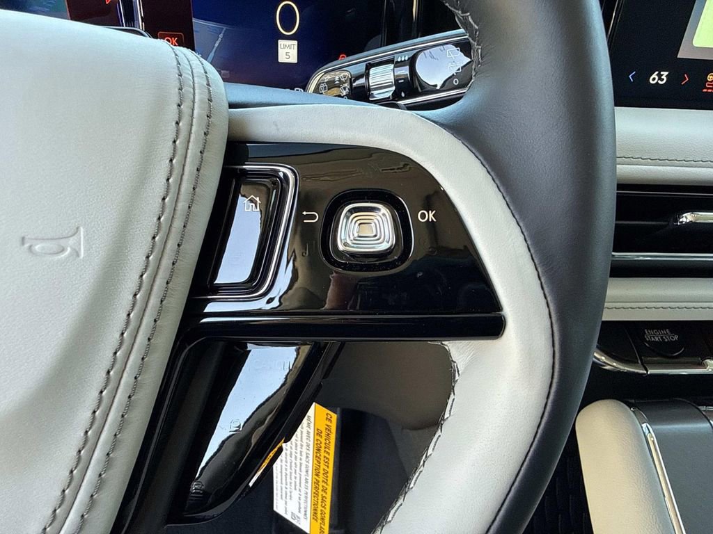 New 2026 Lincoln Aviator 2WD w/ Jet Appearance Package image 30