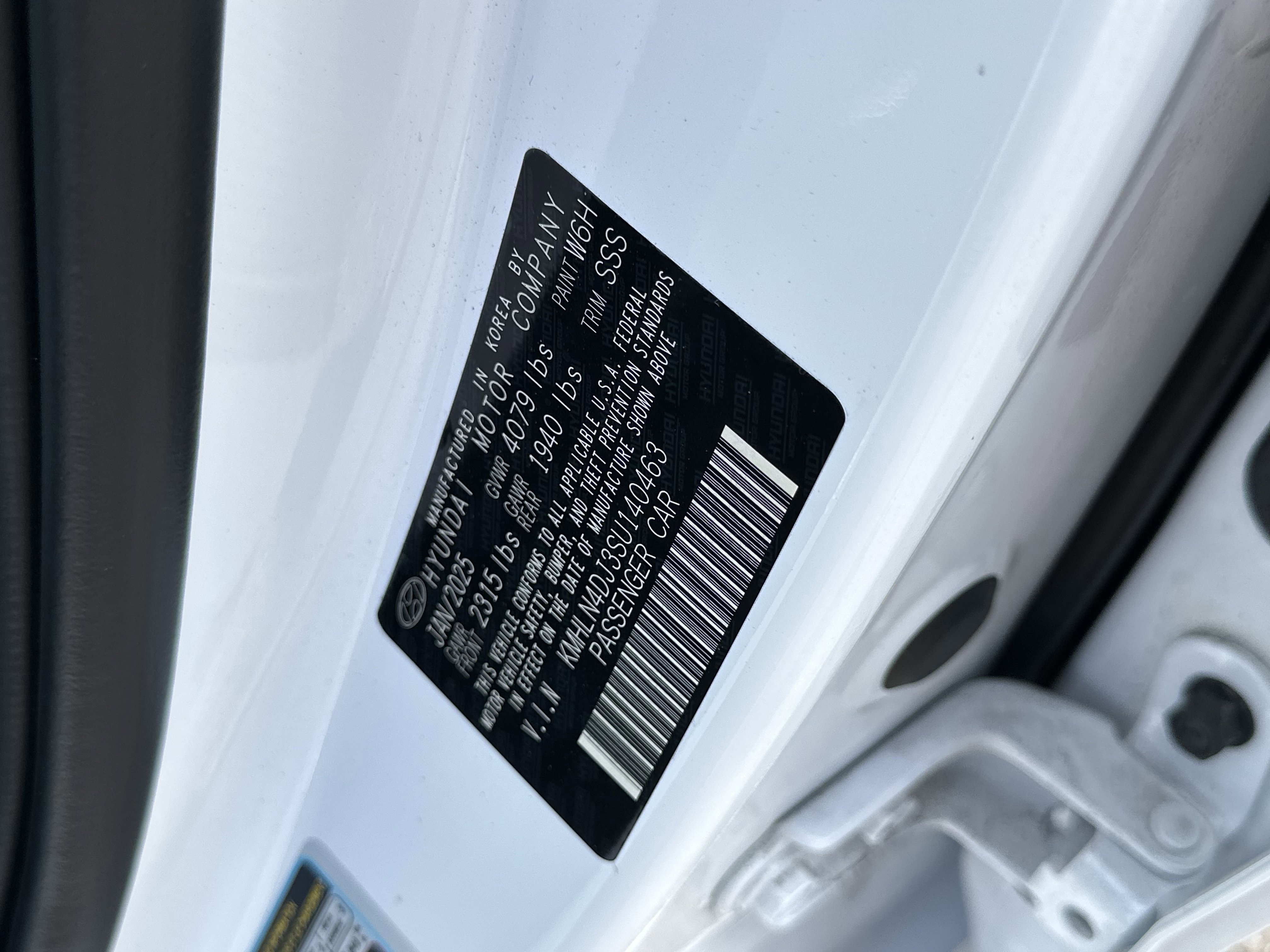 Used 2025 Hyundai Elantra Limited image 38