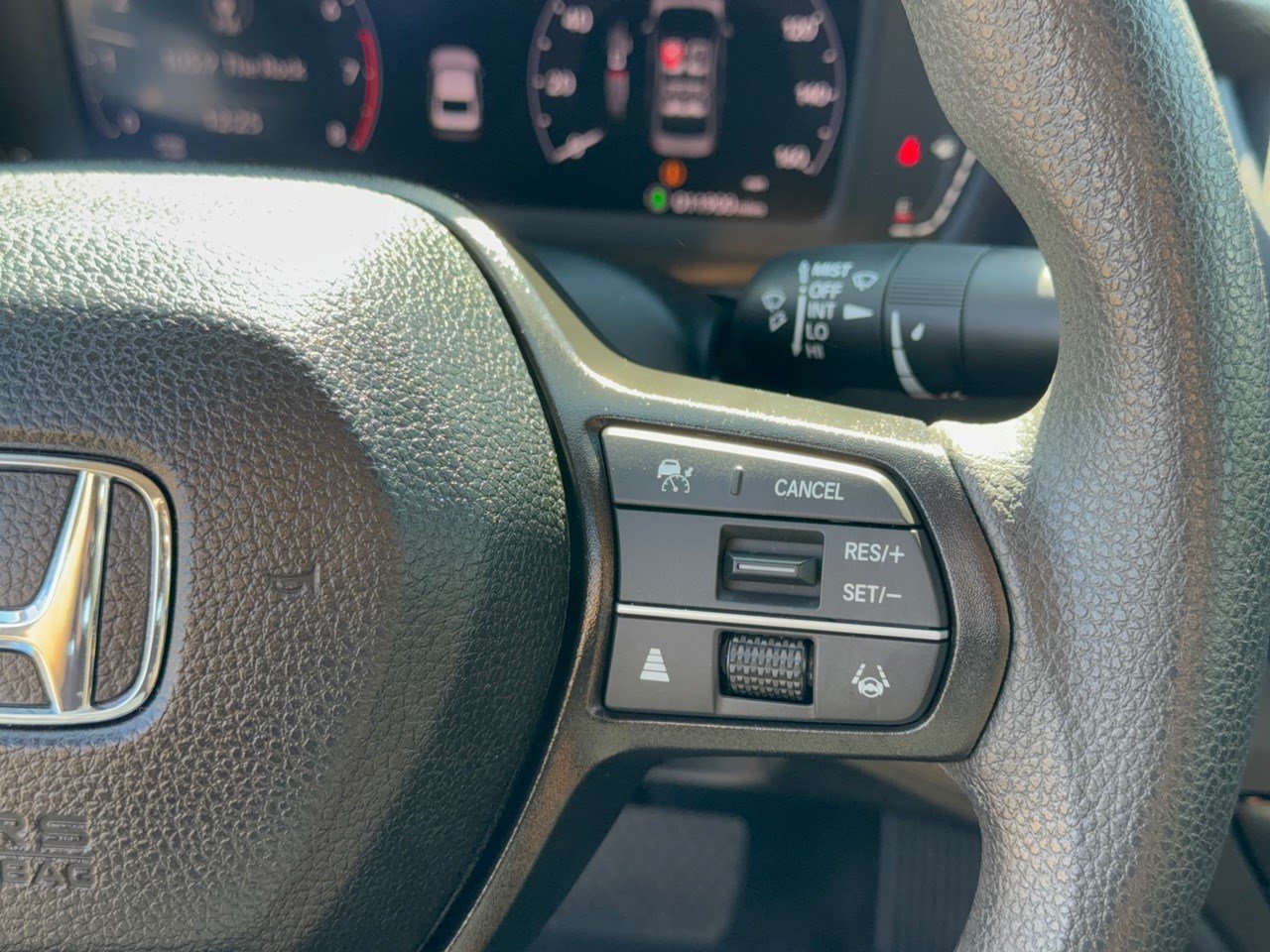 Certified 2025 Honda Accord SE image 19