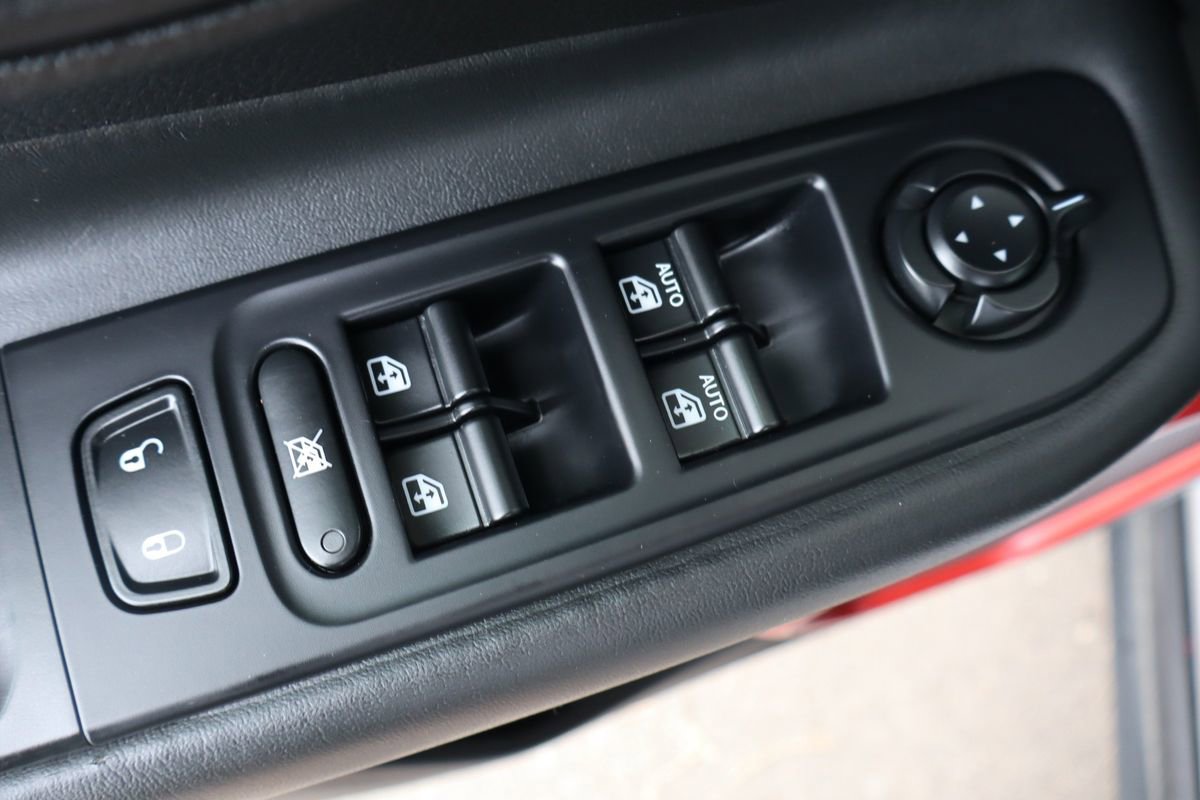 Used 2018 Jeep Renegade Trailhawk AWD/4WD image 27