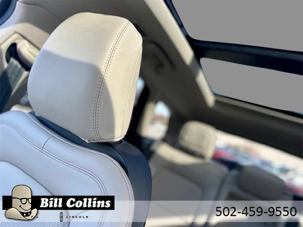 New 2025 Lincoln Corsair Grand Touring w/ Equipment Group 302A AWD/4WD image 23