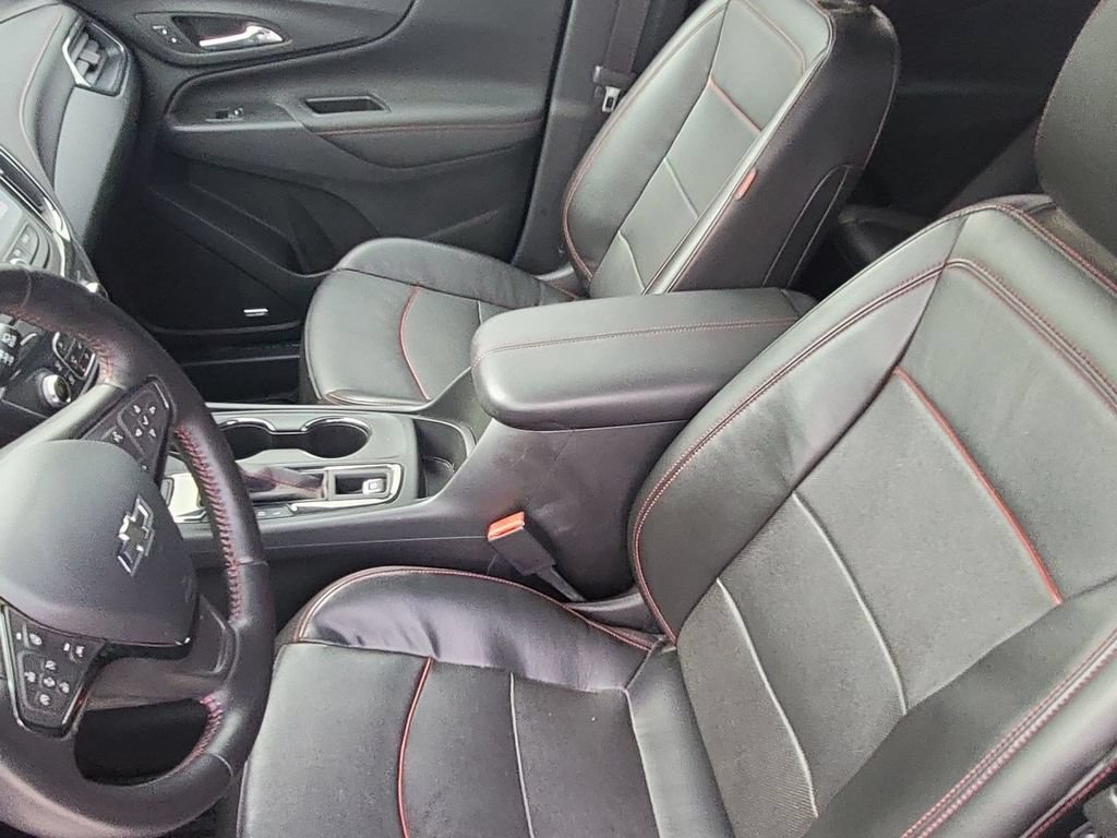 Used 2022 Chevrolet Equinox RS w/ RS Leather Package AWD/4WD image 19