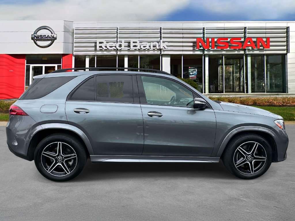Used 2024 Mercedes-Benz GLE 450e 4MATIC image 4