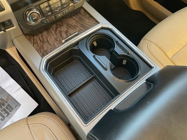 Used 2019 Ford F250 Lariat w/ Chrome Package image 20