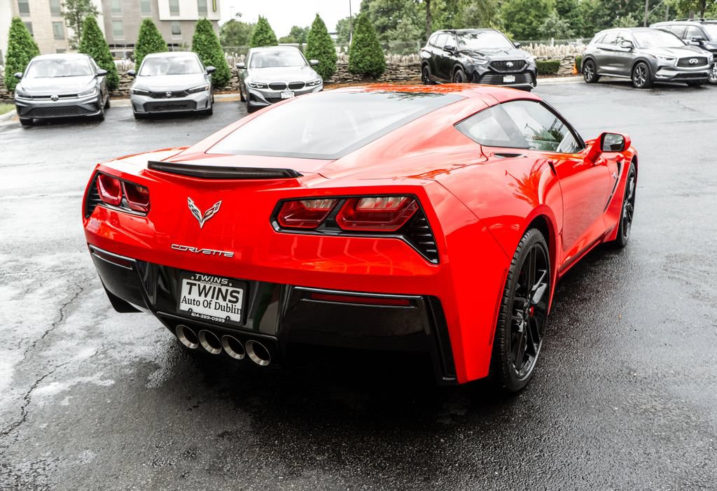 Used 2019 Chevrolet Corvette Stingray Coupe w/ 1LT RWD image 32