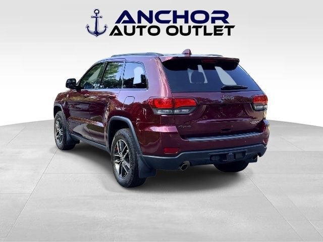 Used 2017 Jeep Grand Cherokee Trailhawk w/ Trailhawk Luxury Group AWD/4WD image 6
