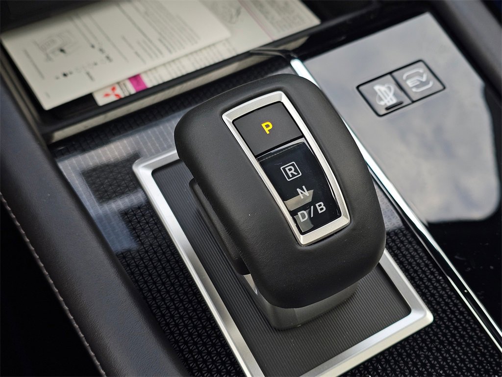 New 2025 Mitsubishi Outlander SEL Black Edition image 15