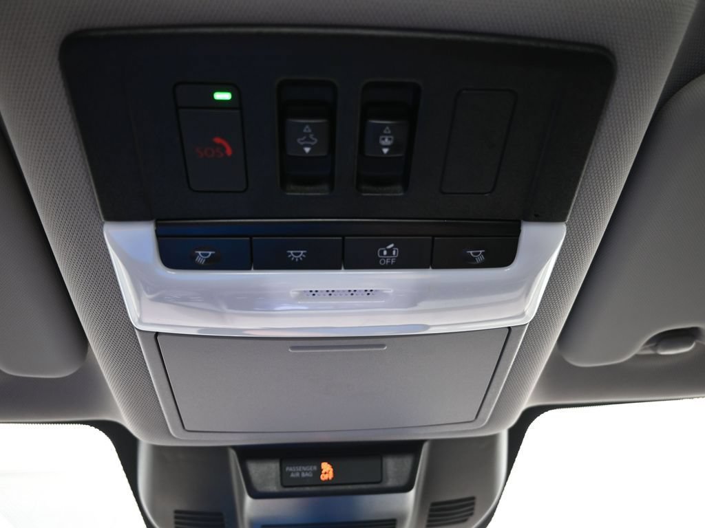 Used 2023 Nissan Rogue SL w/ SL Premium Package FWD image 40