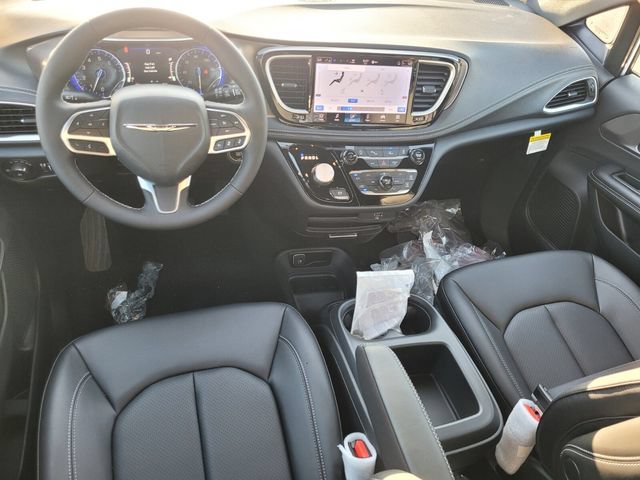 New 2026 Chrysler Pacifica Select FWD image 7