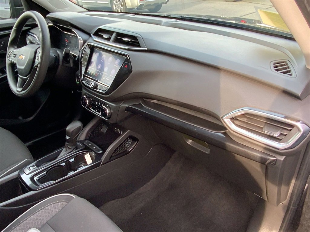 Used 2021 Chevrolet TrailBlazer LT w/ Convenience Package image 29