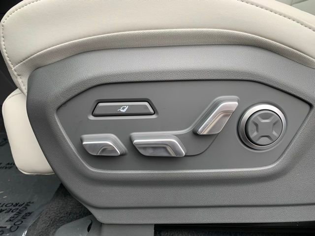 New 2026 Hyundai Santa Fe Calligraphy image 14