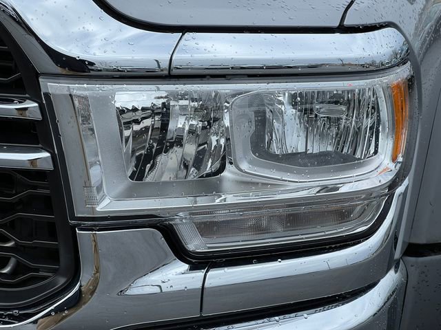 Used 2024 RAM 5500 Tradesman w/ Chrome Appearance Group image 40