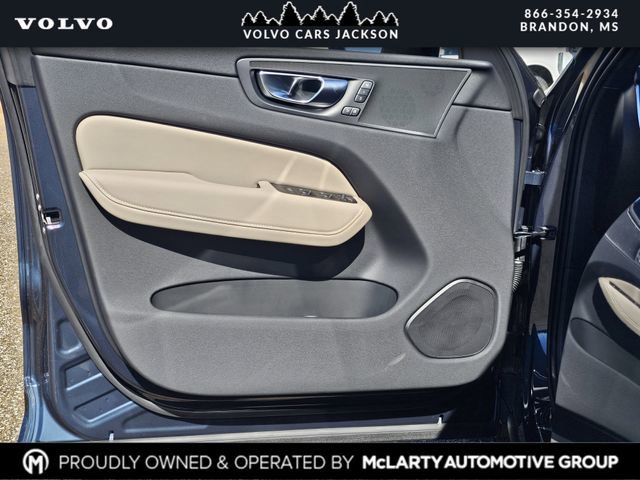 New 2026 Volvo XC60 B5 Plus w/ Protection Package Premier image 15