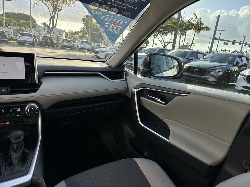 Used 2024 Toyota RAV4 XLE w/ Convenience Package image 15