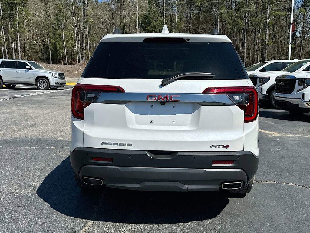 Used 2023 GMC Acadia AT4 w/ Technology Package image 15