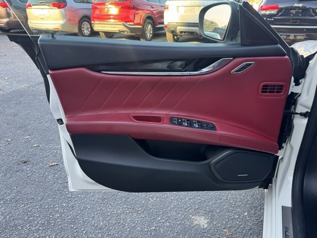 Used 2019 Maserati Quattroporte S image 17