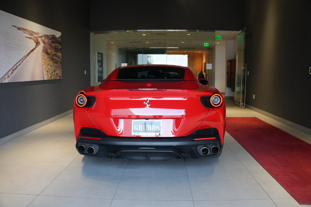 Used 2019 Ferrari Portofino RWD image 57