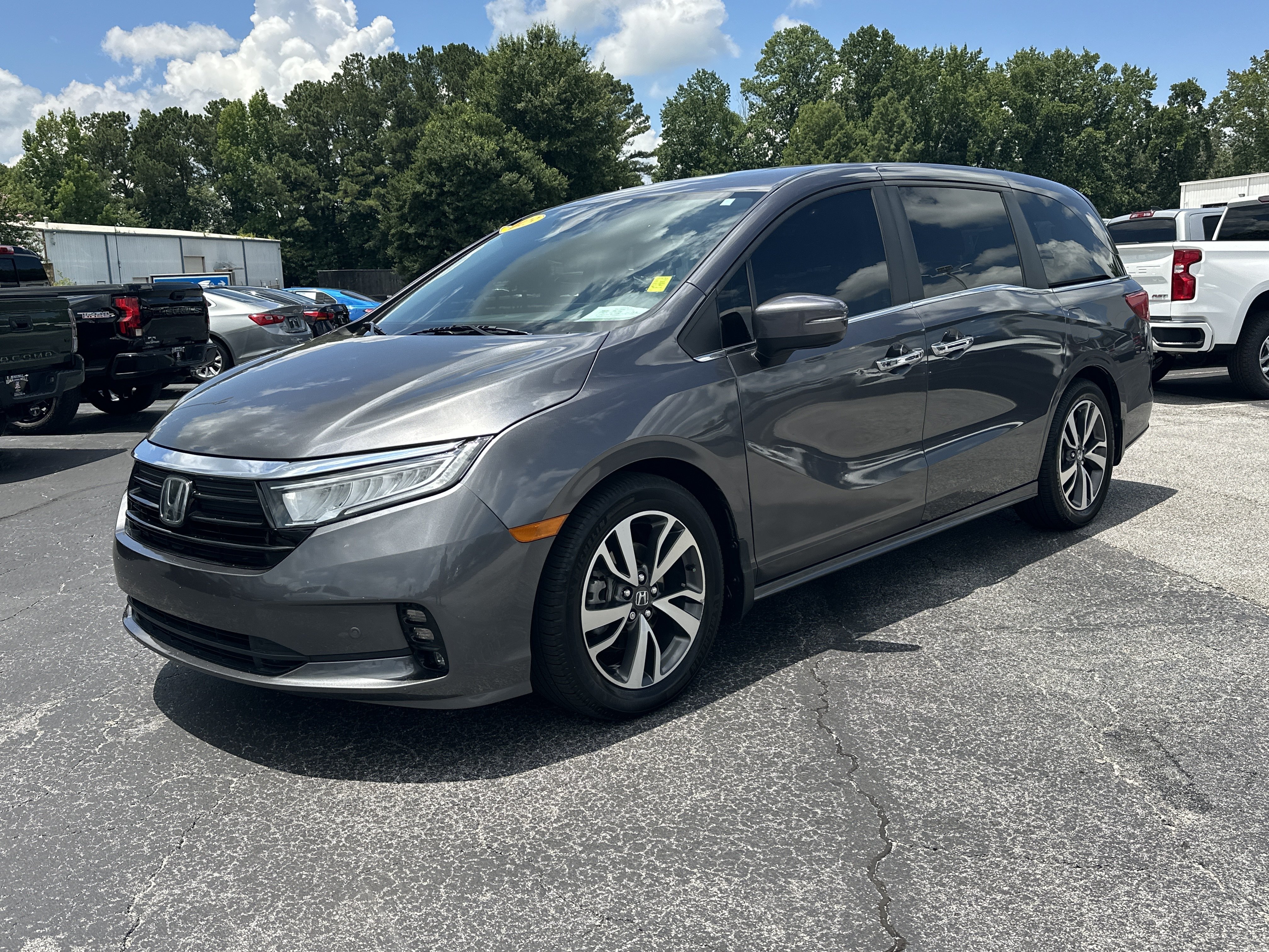 Used 2023 Honda Odyssey Touring image 4