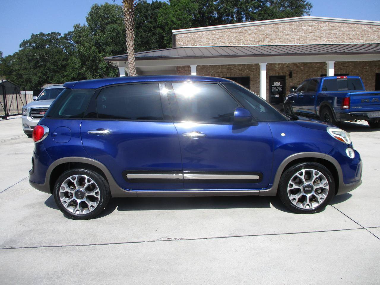 Used 2015 FIAT 500L Trekking FWD image 17