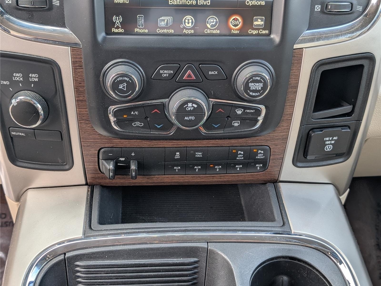 Used 2017 RAM 2500 Laramie w/ Snow Chief Group AWD/4WD image 27