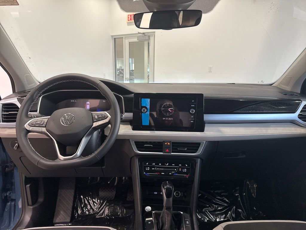 New 2025 Volkswagen Taos SE image 12