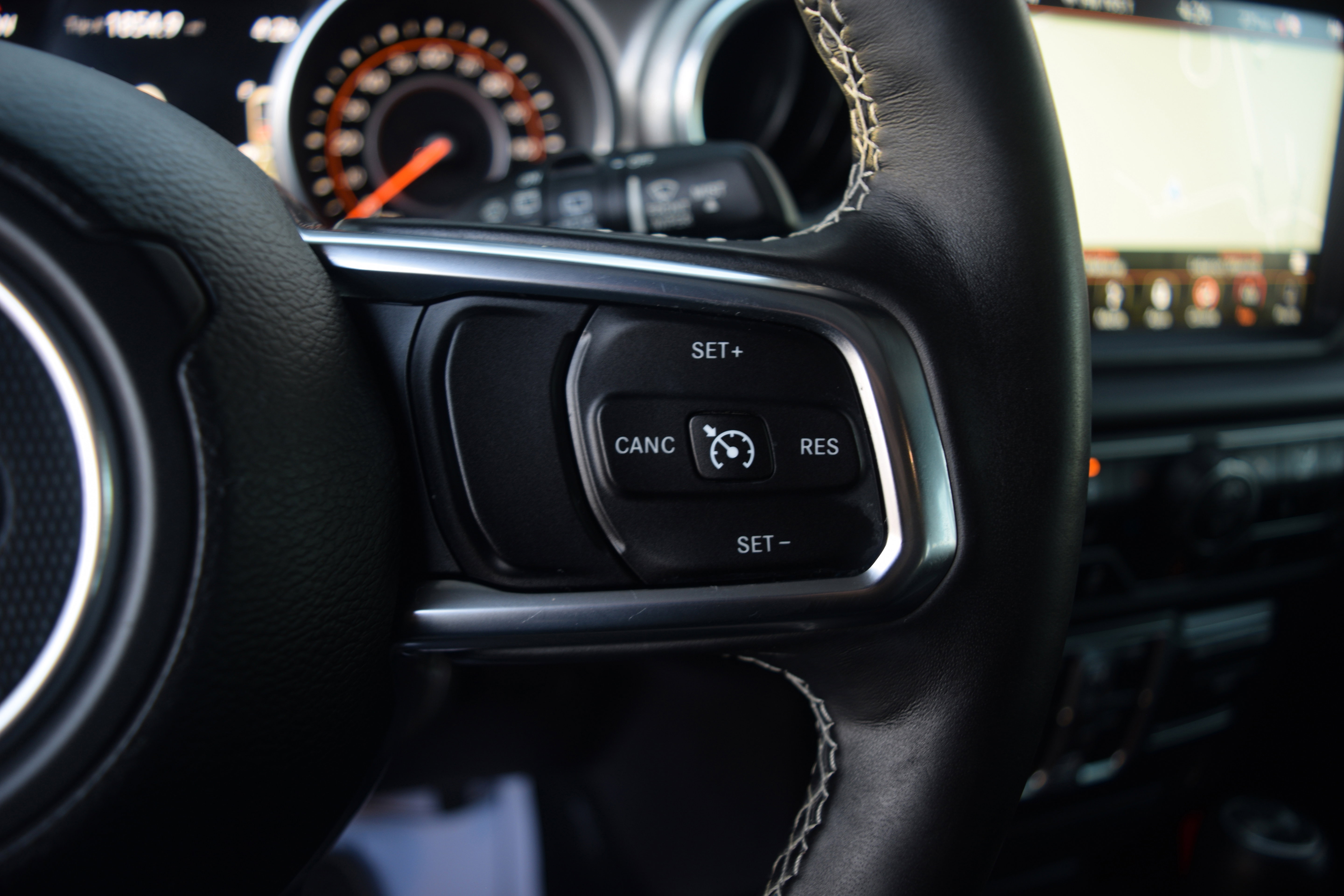 Used 2018 Jeep Wrangler Unlimited Sahara image 5