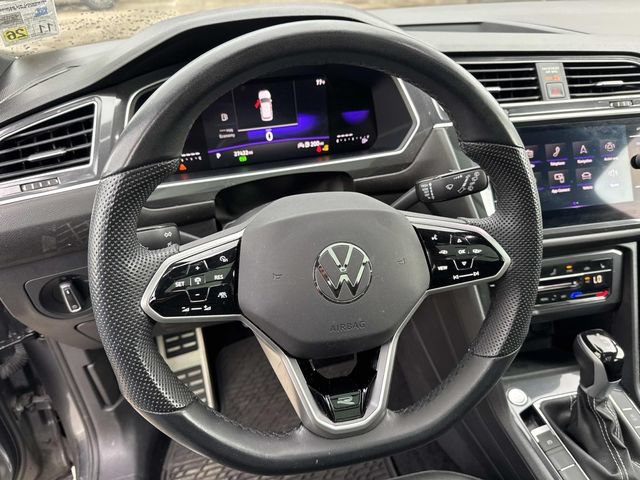 Used 2024 Volkswagen Tiguan SE R-Line FWD image 28
