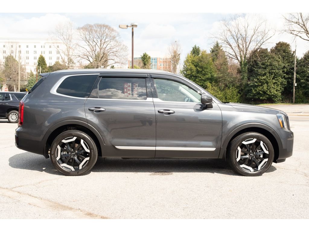 Used 2024 Kia Telluride S w/ S Sunroof Package image 8