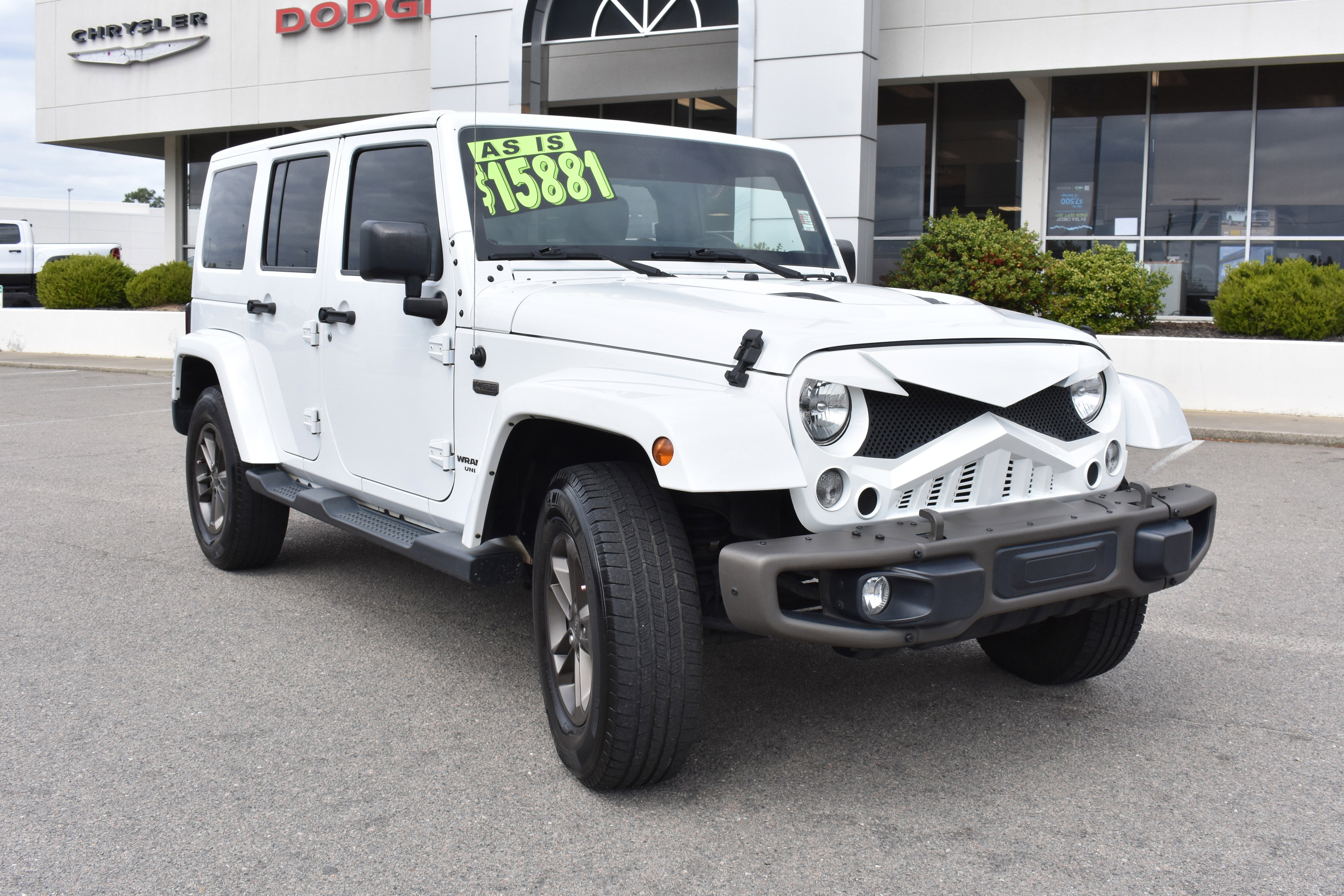 Used 2016 Jeep Wrangler Unlimited Sahara image 3
