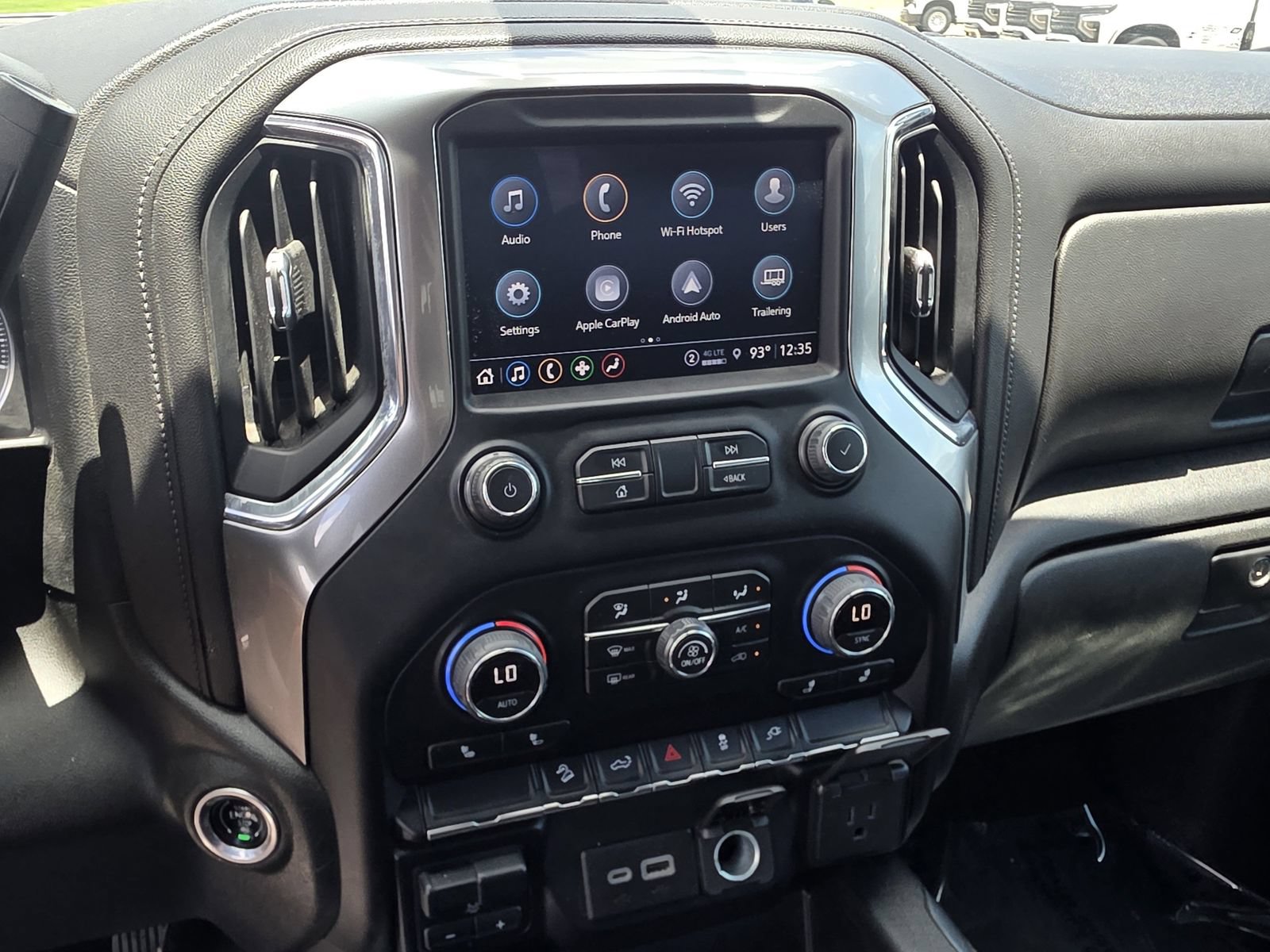Used 2022 Chevrolet Silverado 1500 LT Trail Boss w/ Convenience Package II AWD/4WD image 10