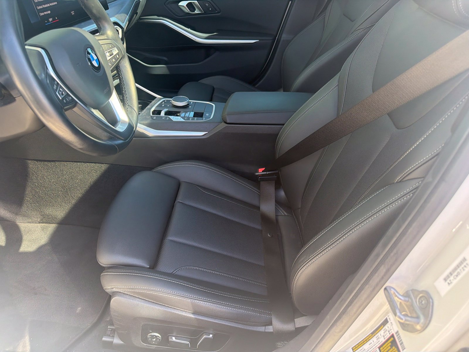 Used 2024 BMW 330i Sedan w/ Convenience Package RWD image 14