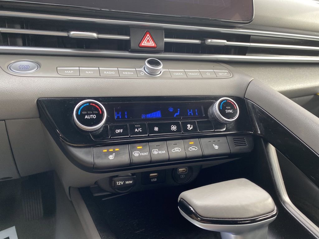 Certified 2023 Hyundai Elantra SEL w/ Convenience Package image 19