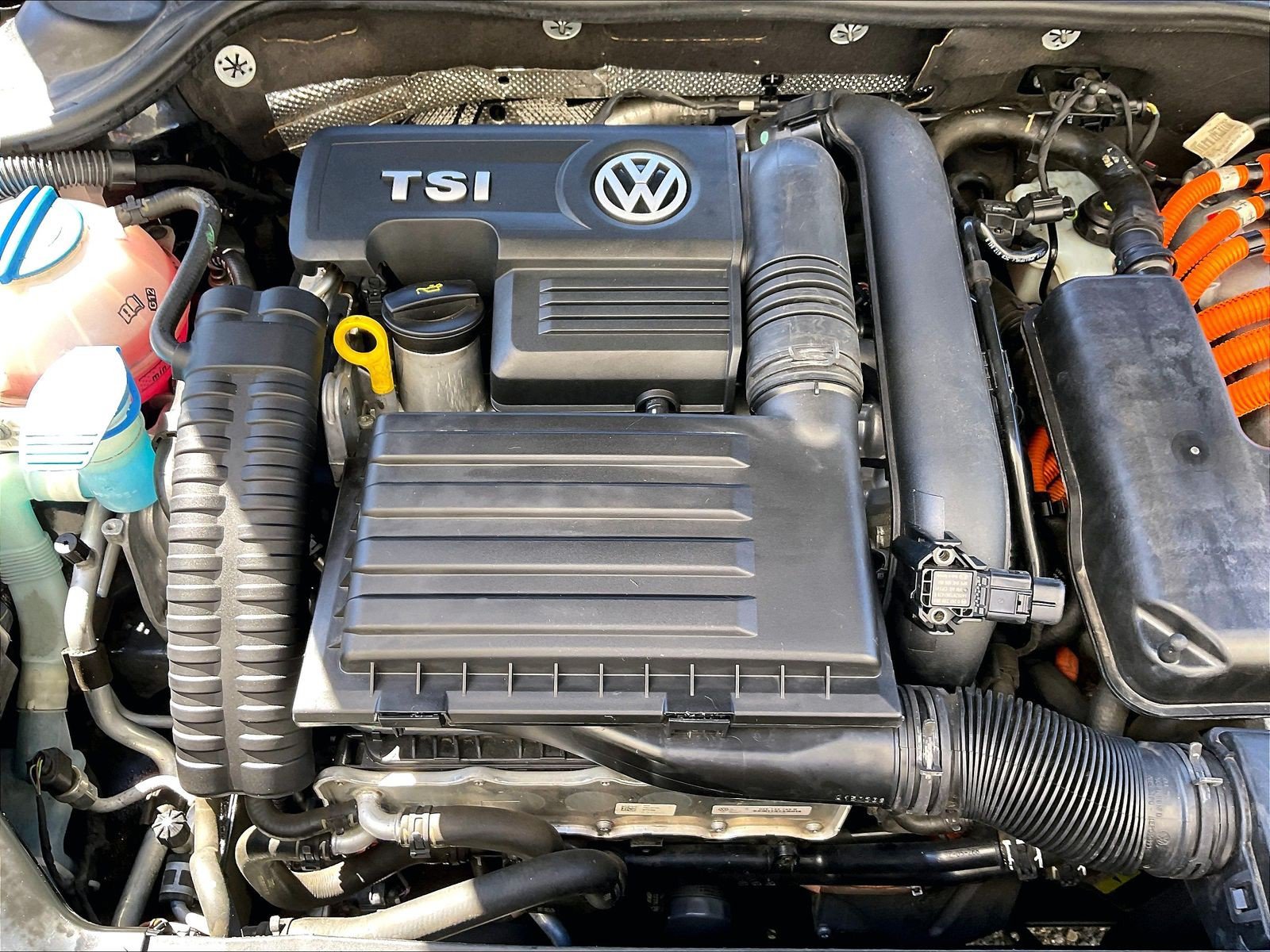 Used 2015 Volkswagen Jetta SEL Premium FWD image 32