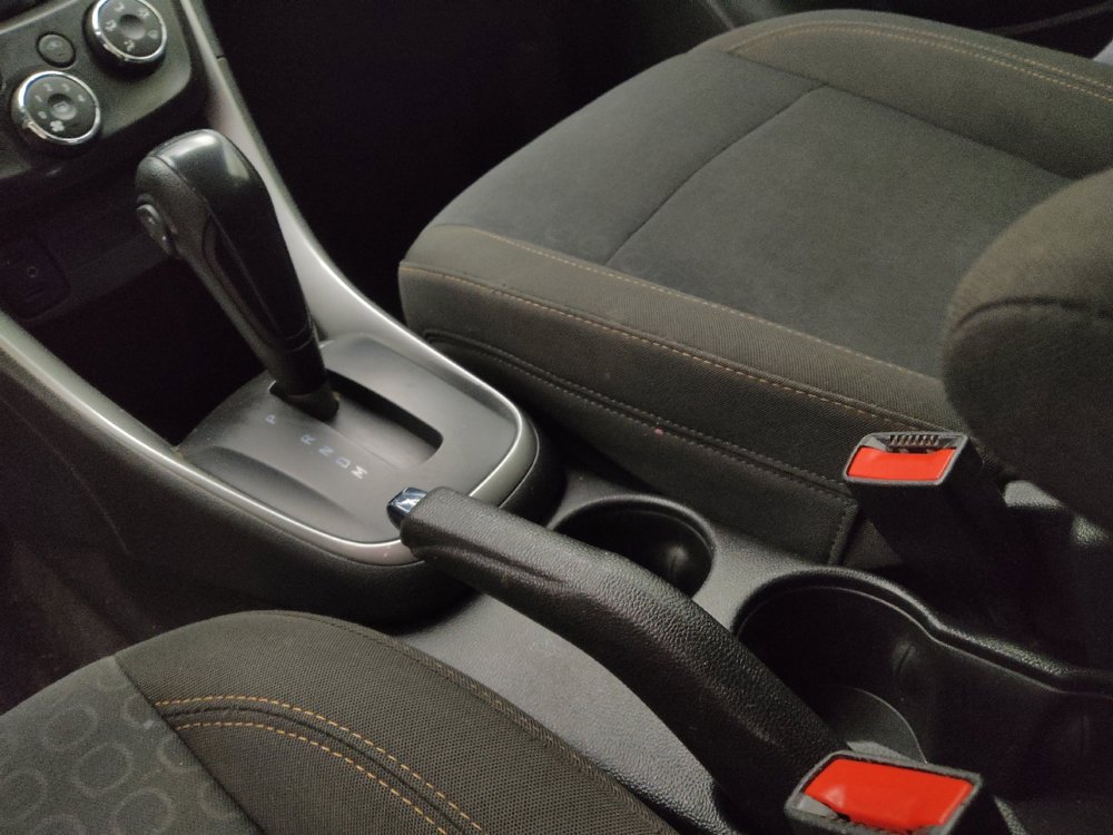 Used 2021 Chevrolet Trax LS w/ Tint and Cruise Package image 26