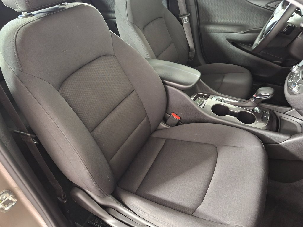 Used 2022 Chevrolet Malibu RS image 30