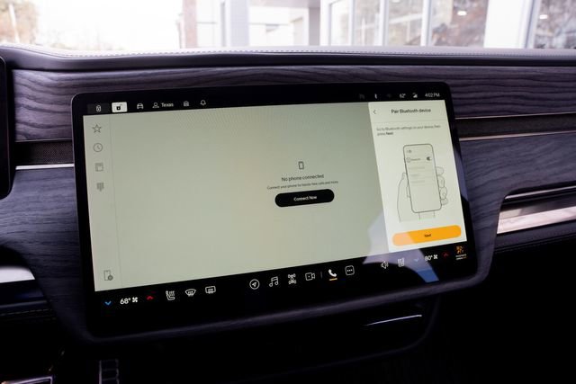 Used 2022 Rivian R1T Adventure image 46