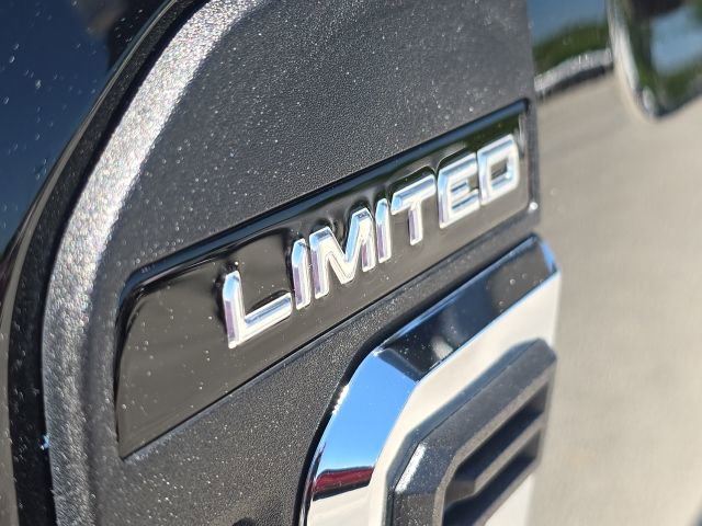 Used 2024 Ford F250 Limited w/ FX4 Off-Road Package AWD/4WD image 36
