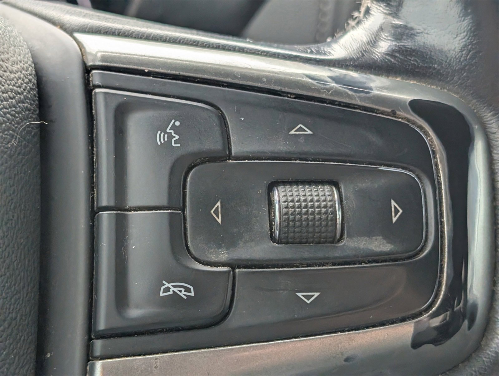 Used 2022 Chevrolet Silverado 2500 LT w/ Convenience Package image 23