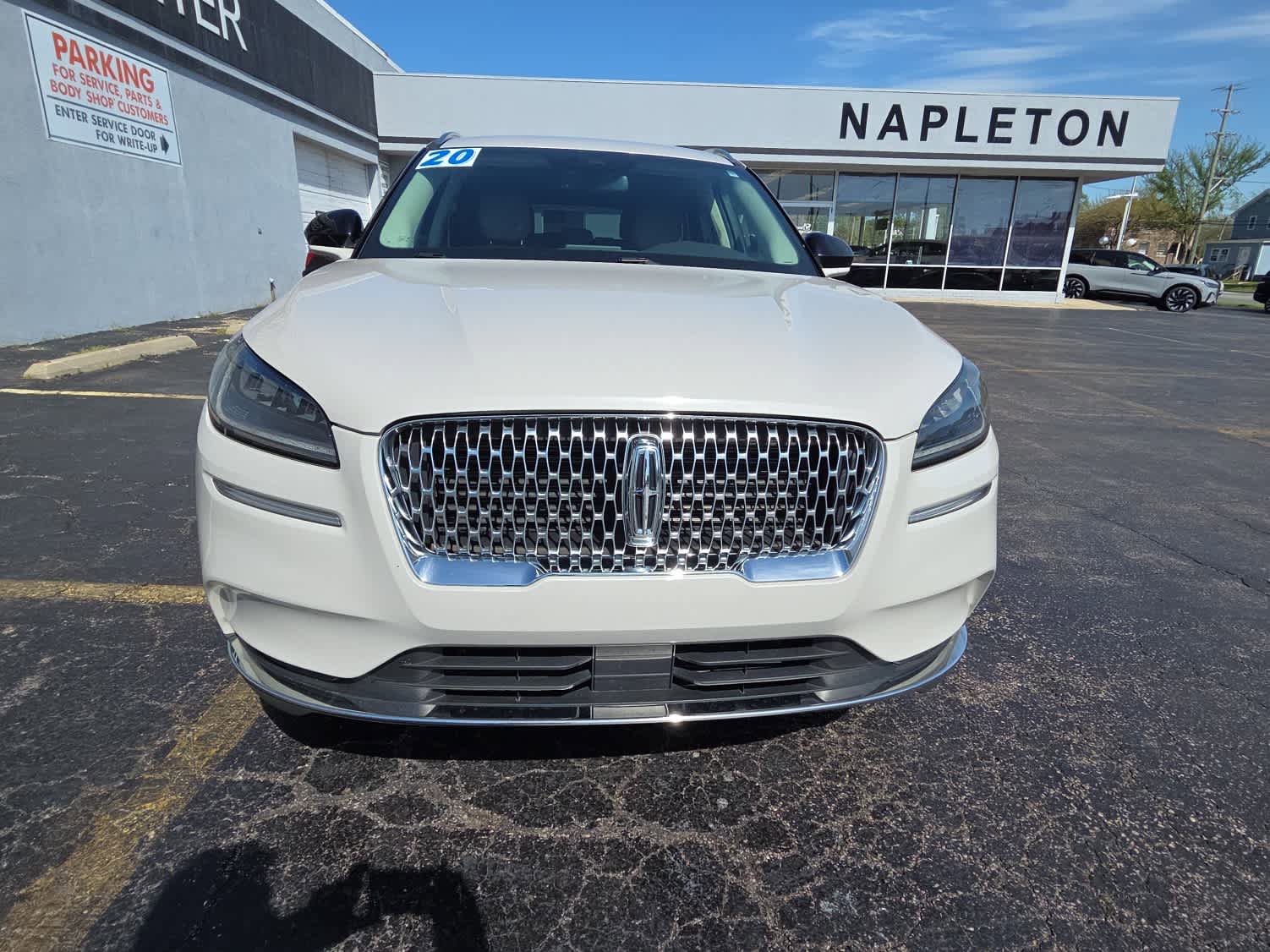 Used 2020 Lincoln Corsair AWD w/ Equipment Group 101A image 2