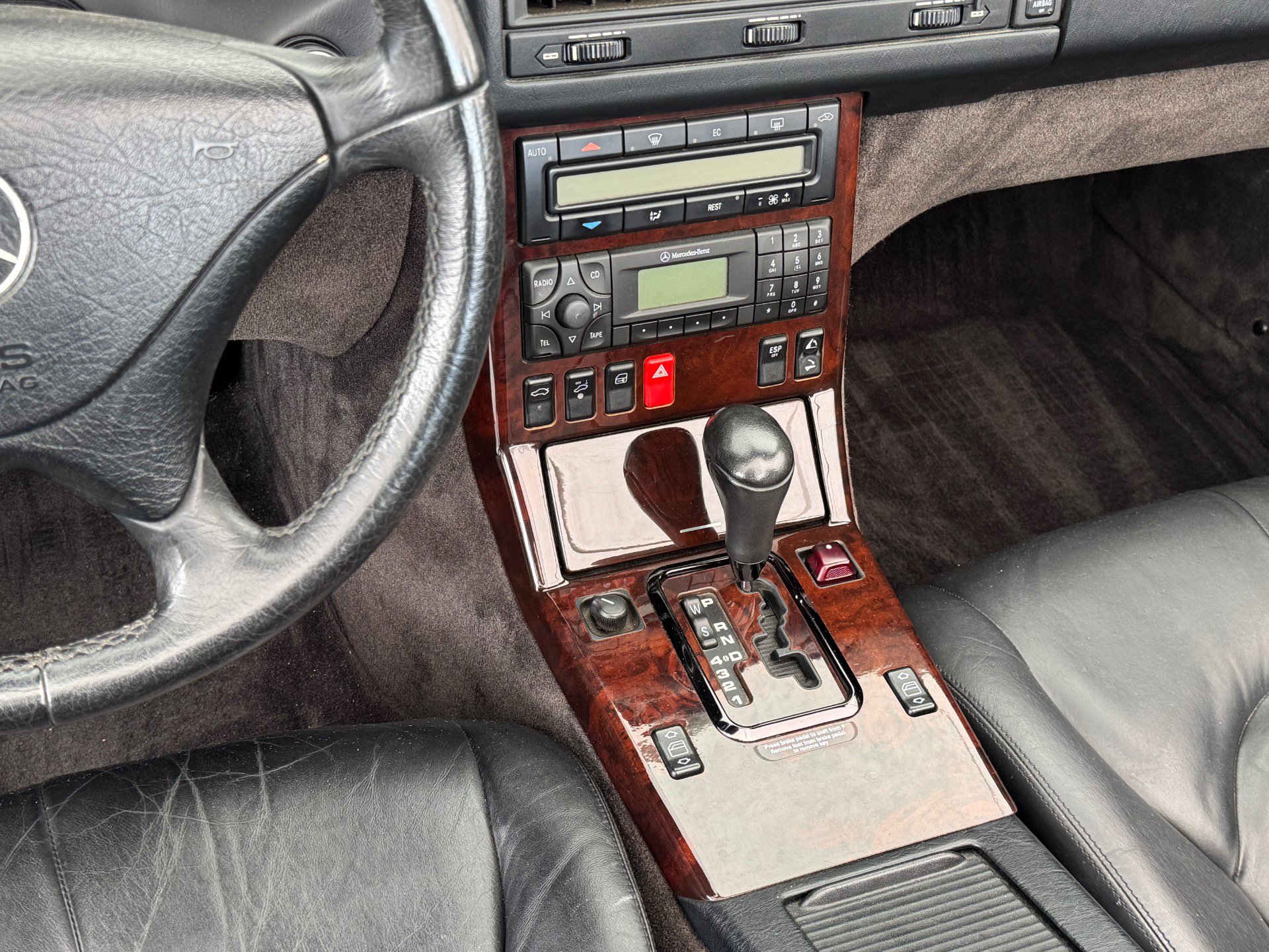 Used 2001 Mercedes-Benz SL 500 image 32